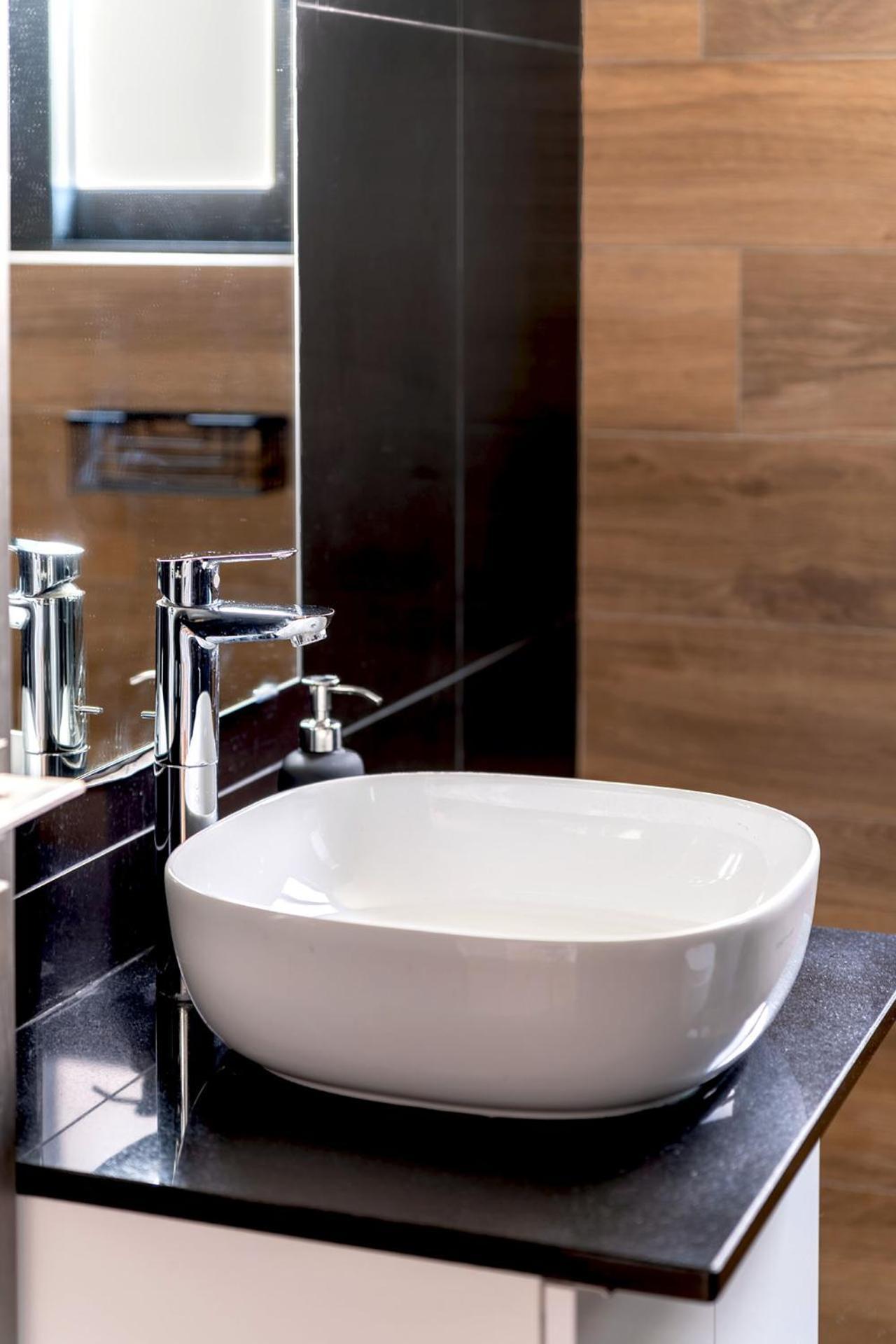 Boutique39 Luxury Apartment Glyfada Athena Bagian luar foto